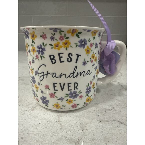 BEST GRANDMA EVER 20oz Bright Flowers Mug Floral NEW Gift Tag - Picture 1 of 6
